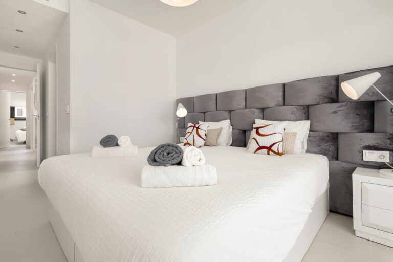 f4a8e256689c27fad4bcc5f90d68cd6e - 8