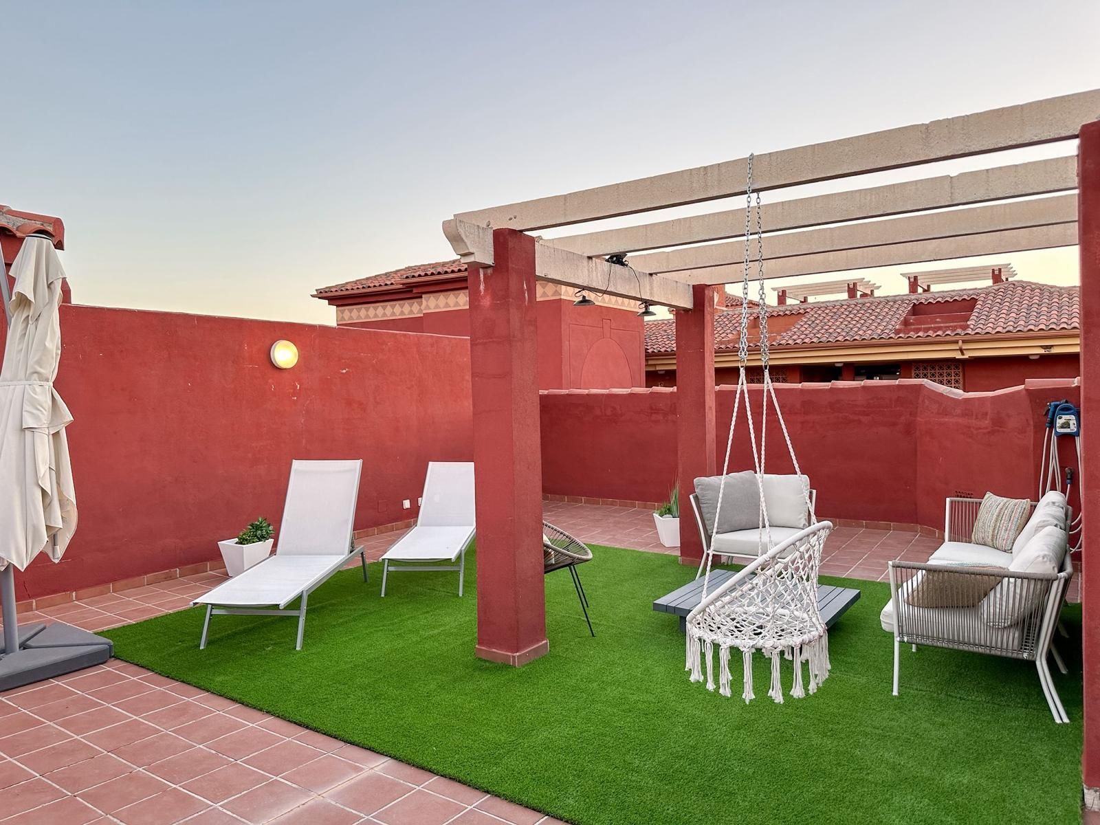 f4bc4fb8642b1dedc72c0664a079703a - 1