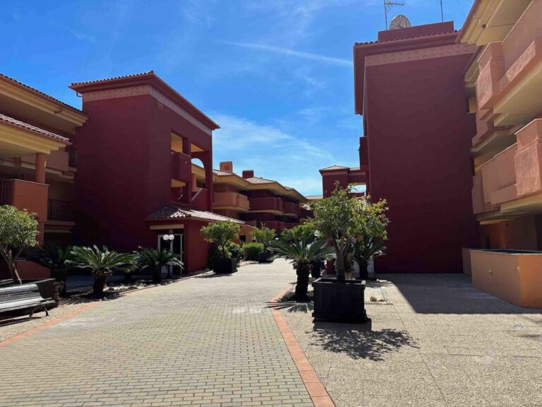 f4bc4fb8642b1dedc72c0664a079703a - 10