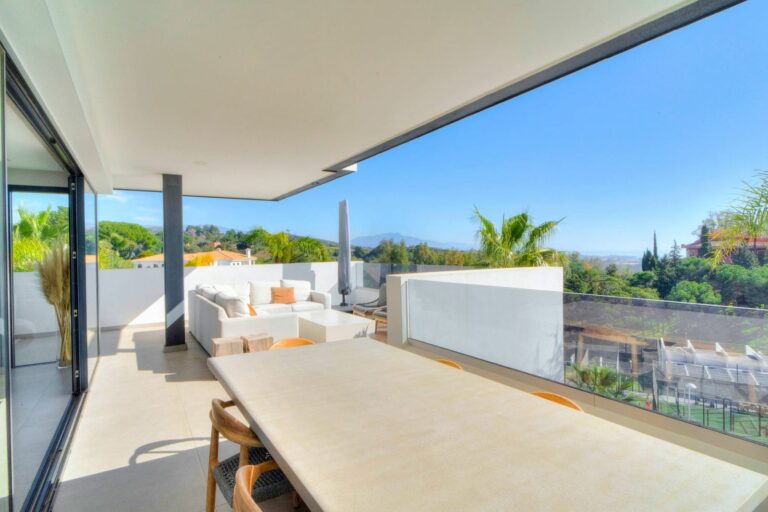 f51dd7e8cfa872c5312531a141124e01 - 10