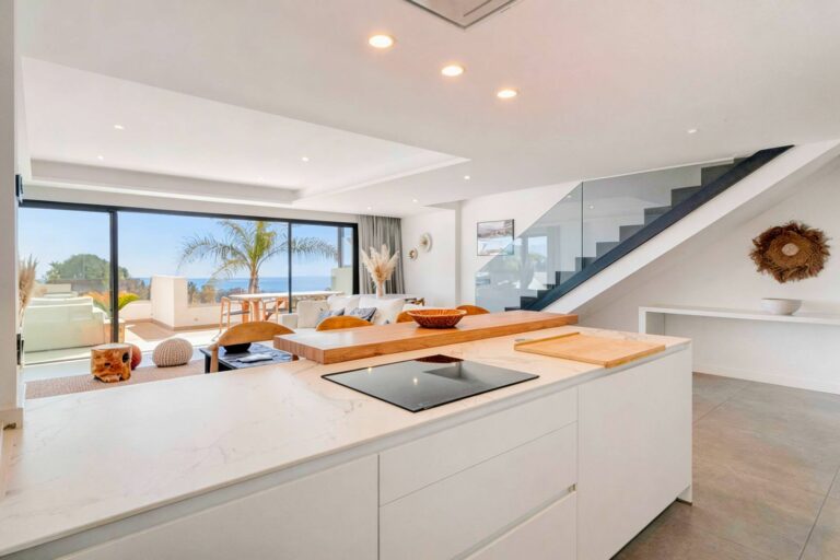 f51dd7e8cfa872c5312531a141124e01 - 2