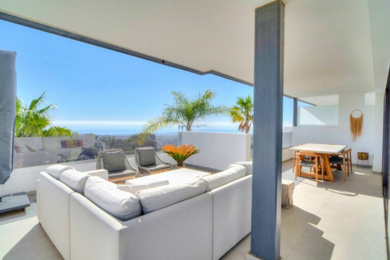 f51dd7e8cfa872c5312531a141124e01 - 3