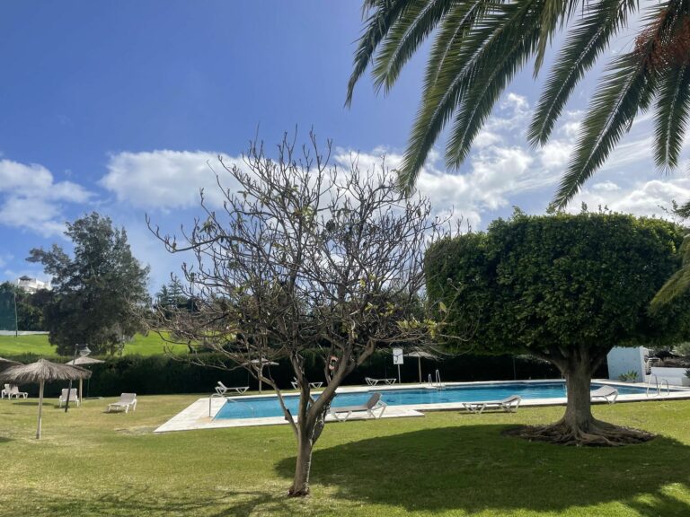 f699eb840a051842e67f8e40862095af - 8