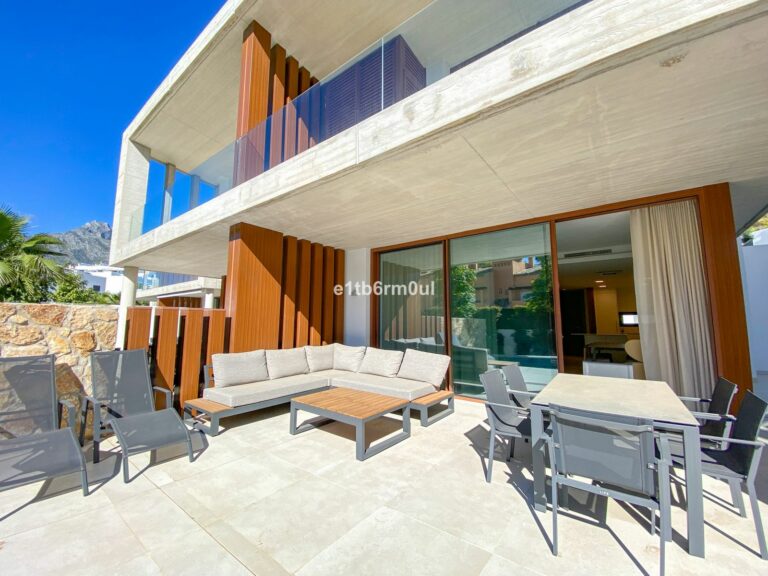 f7129ad7b9b14c4cdaf71f000d9cce5d - 4