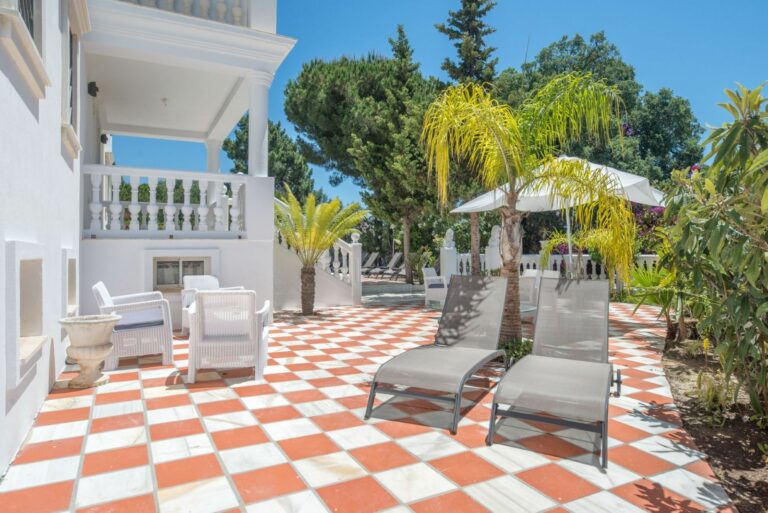 f80e5d04ef21393ad86b76fbdb34d855 - 12