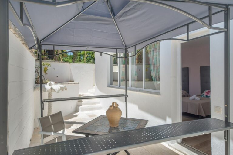 f80e5d04ef21393ad86b76fbdb34d855 - 14