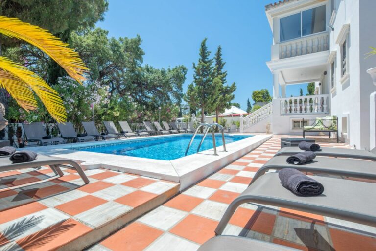 f80e5d04ef21393ad86b76fbdb34d855 - 7