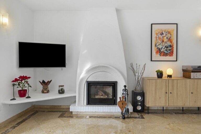 f8c89f944139143f01dea5ffefcf9e6a - 6