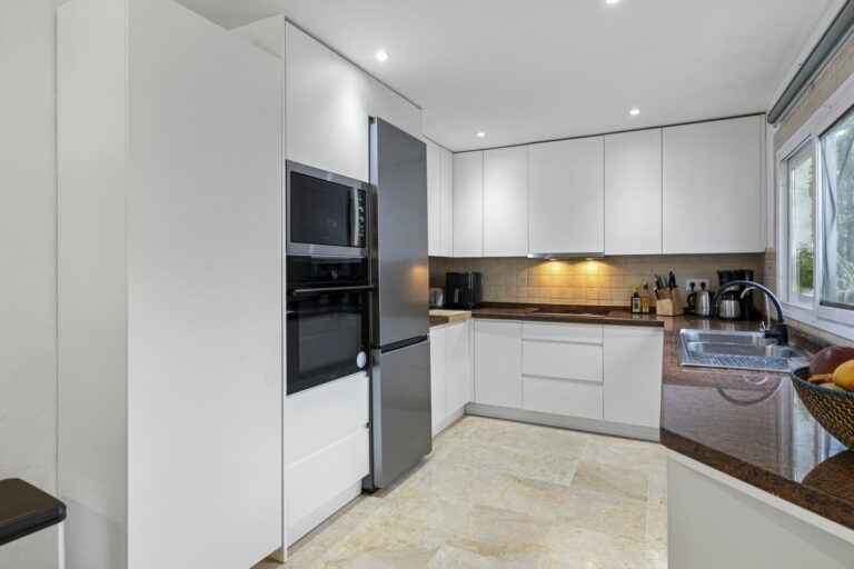 f8c89f944139143f01dea5ffefcf9e6a - 8