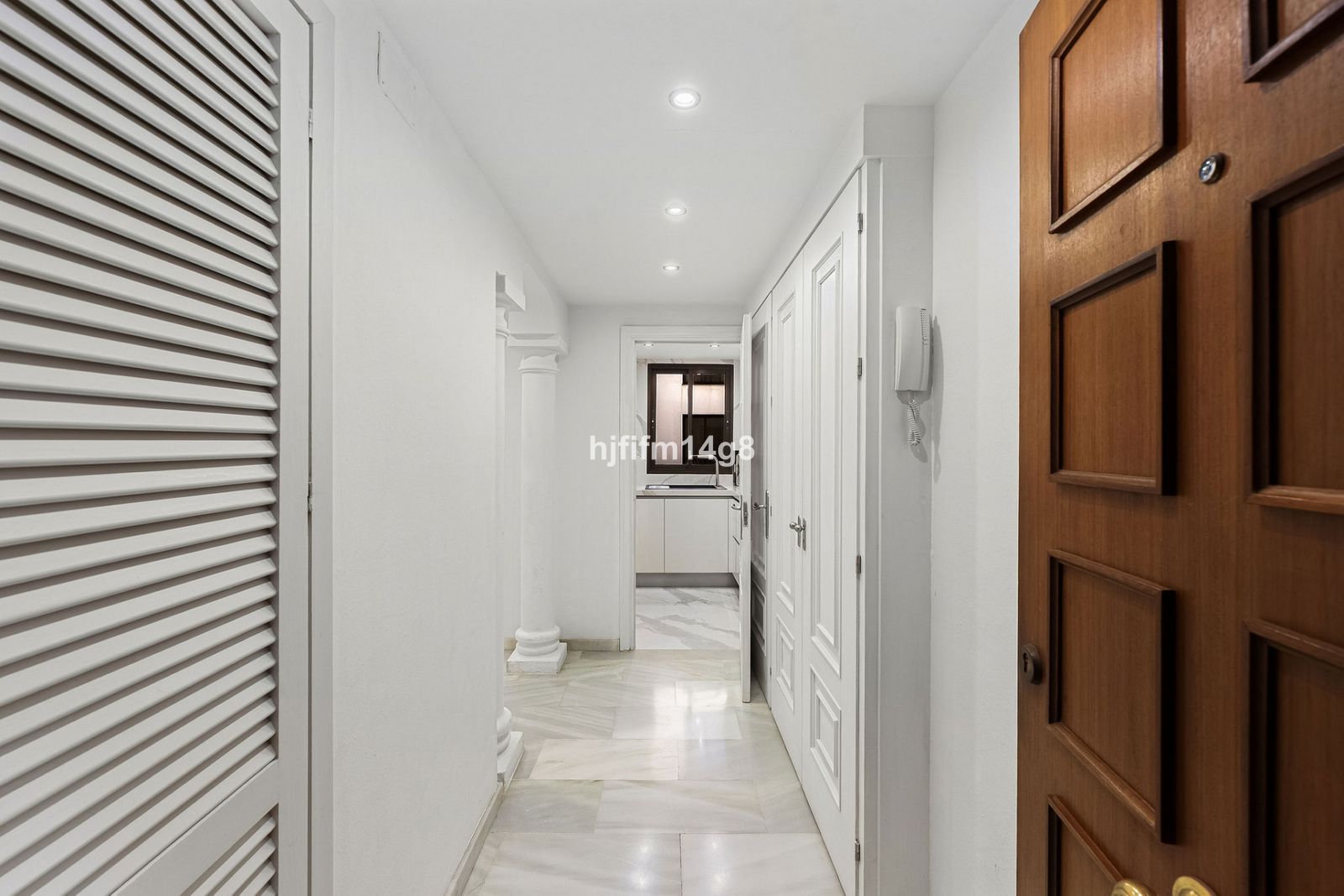 f9a6535a6bf2bd48d4ed3b2cdb2ac88c - 16