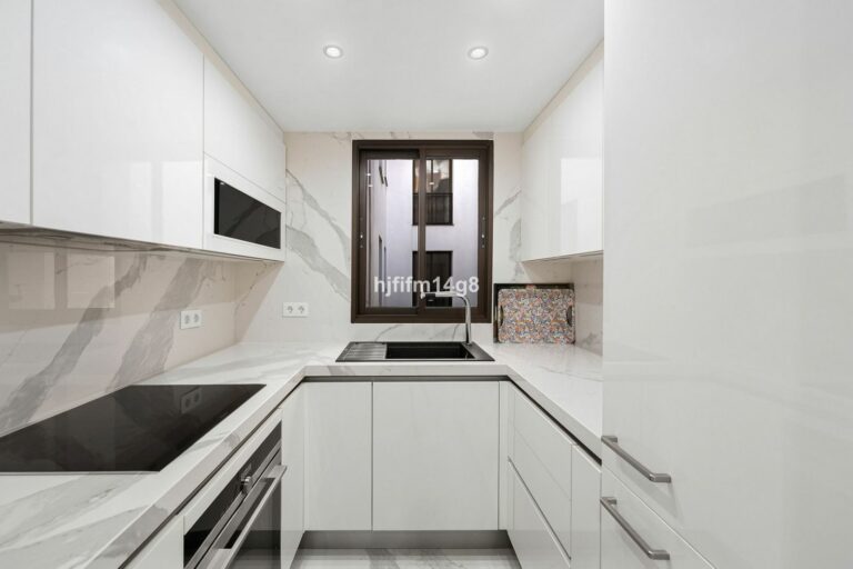 f9a6535a6bf2bd48d4ed3b2cdb2ac88c - 8