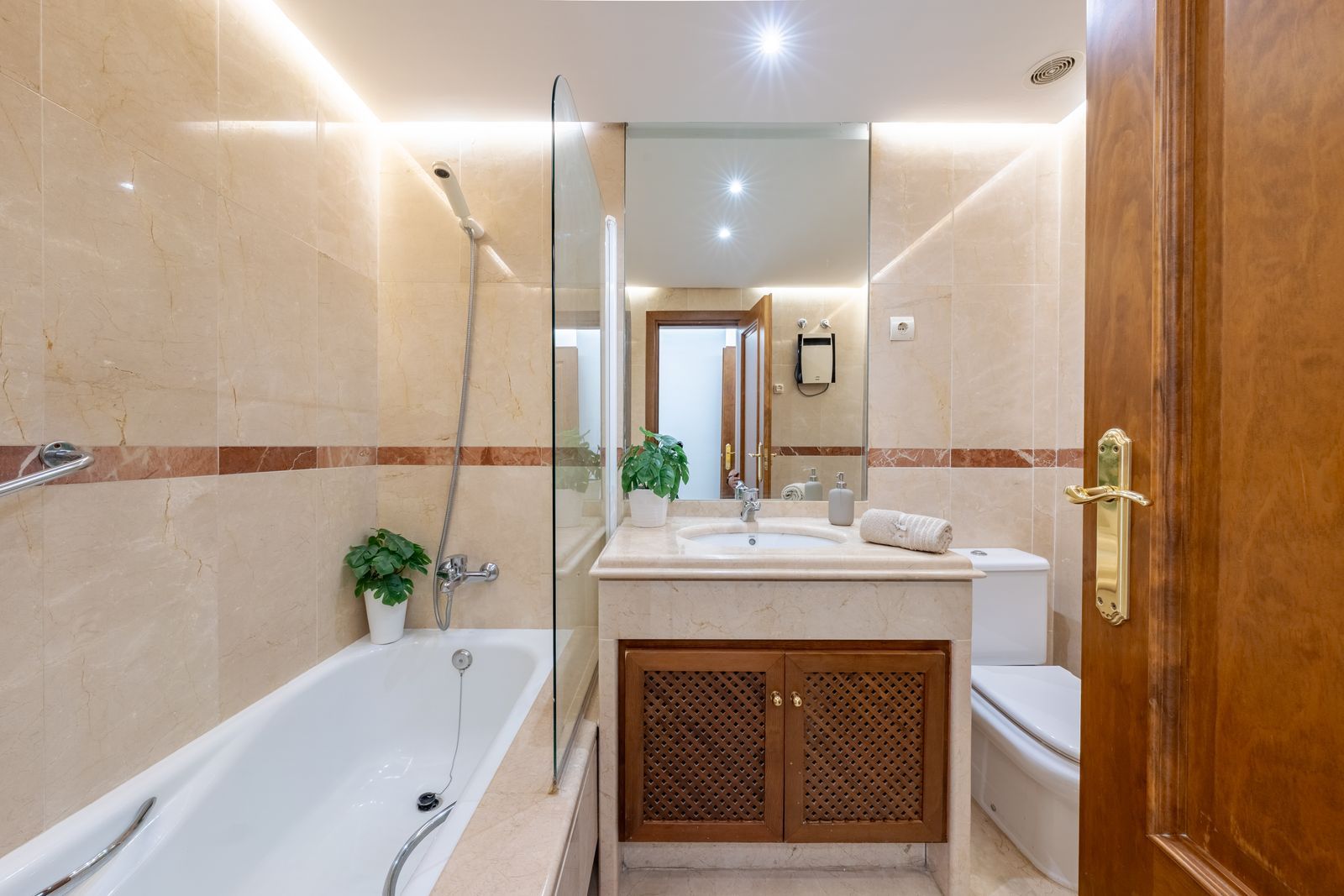 f9e0ec59508ba1f0b21aa46ac1f3a346 - 10