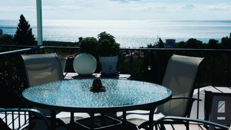 f9e7d999a1705c68f3013b2ede8cb77f - 2