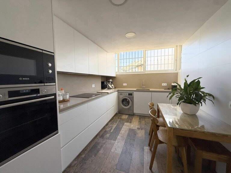 fb5c3a98ef9a9cede982e5768ed48bbe - 11