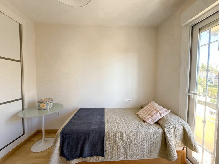 fb5c3a98ef9a9cede982e5768ed48bbe - 16