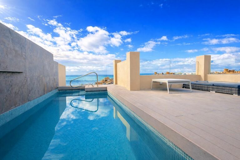 fc3885c97e600653638c6a58bdd9a74e - 12