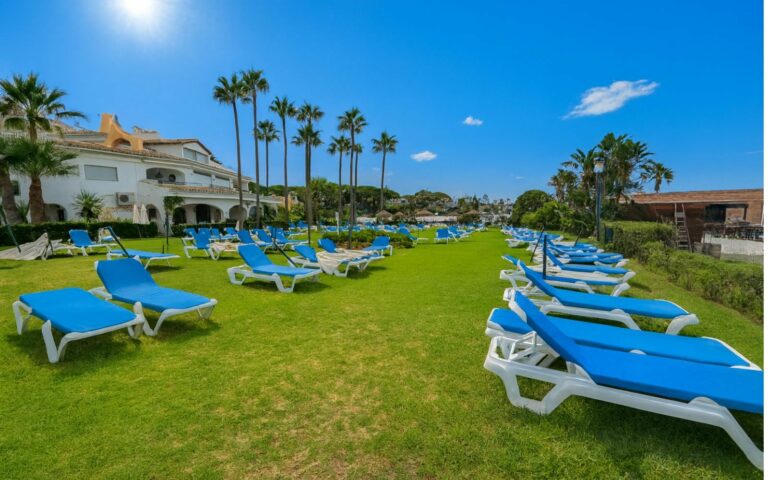 fc61eabfb0b8a15a0e27ea109dab0b7a - 7