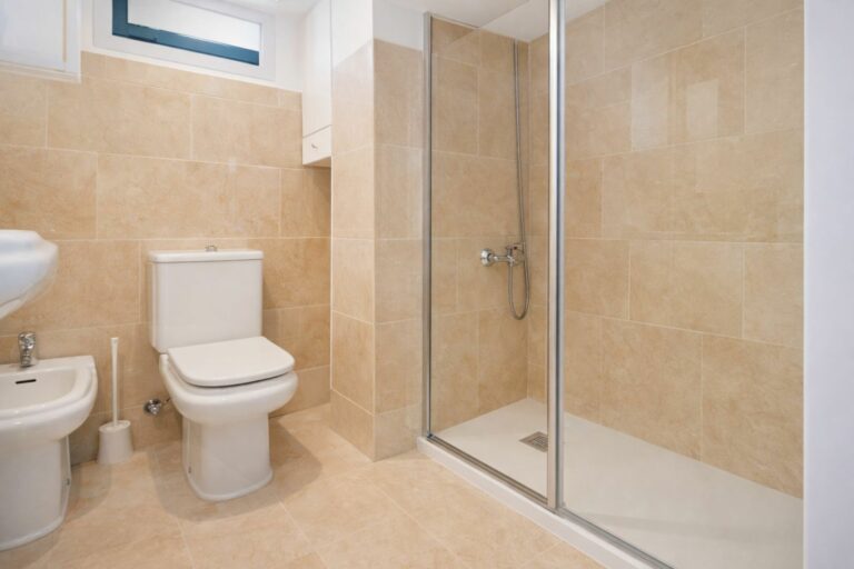 fcd9541c67c1a9cf675cb38fbb3e0c77 - 15