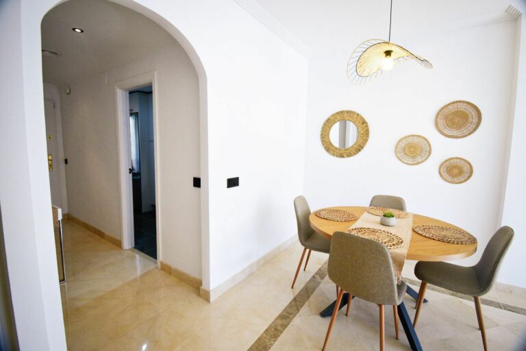 fd050d2aeaf92e2762f87c28de3e6b17 - 4