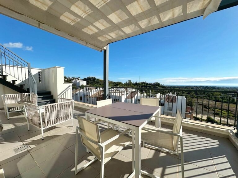 fdaad67f4b1e26a2578a41bfff708cc1 - 6