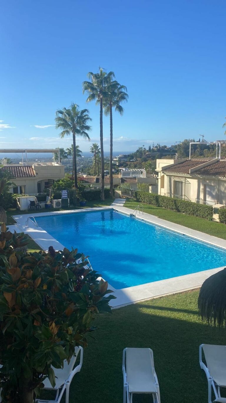 ff57ad0e23e6e5393c1af7212ce746b5 - 10