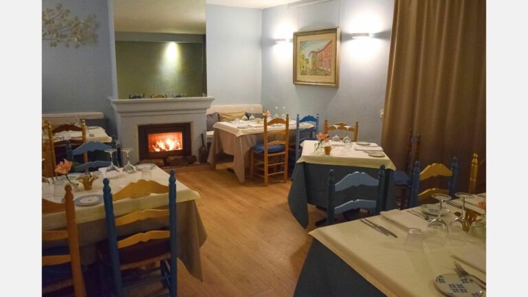 ff5fe7f6da64b987b704c597a804845c - 13