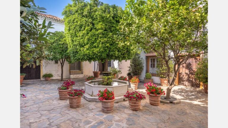 ff5fe7f6da64b987b704c597a804845c - 4