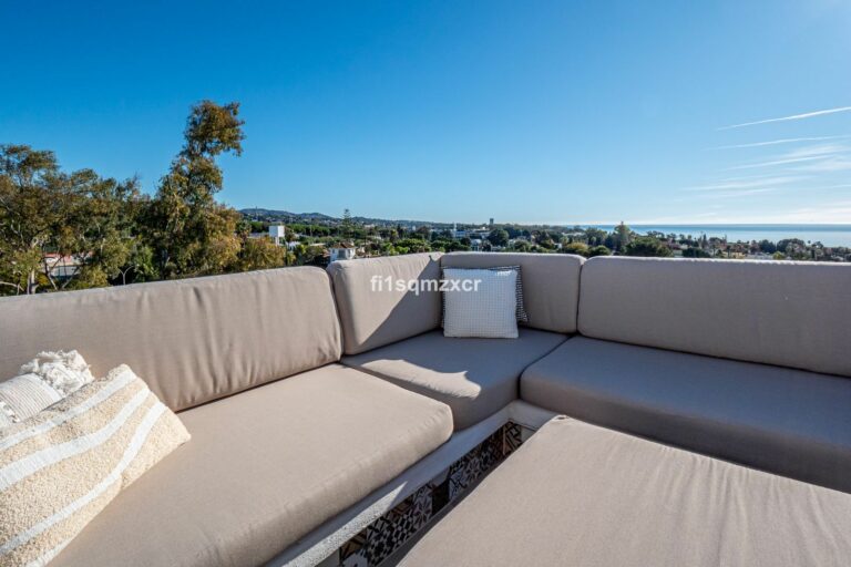 005e57be1152a151a454c8f6b2419fcc - 10