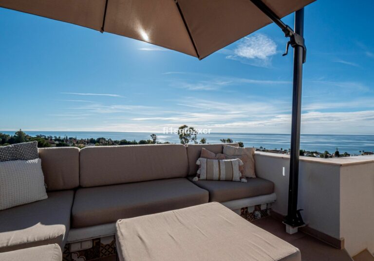 005e57be1152a151a454c8f6b2419fcc - 12