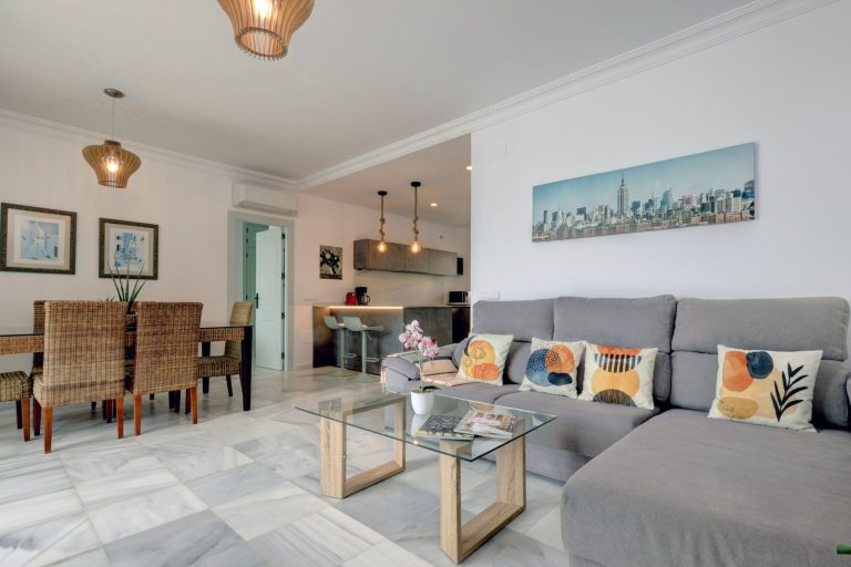 00c2df6a868db9c2b88a4bee29d83328 - 13