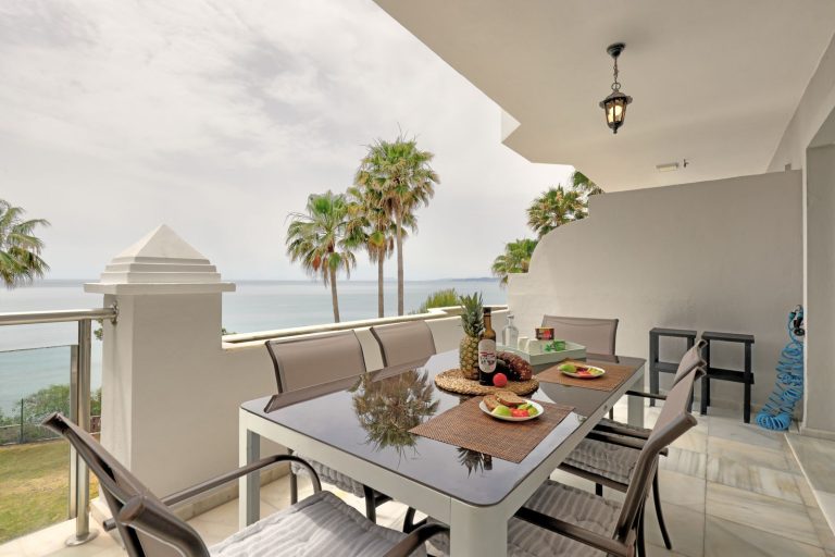 00c2df6a868db9c2b88a4bee29d83328 - 4