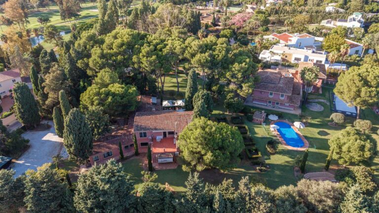 01cfc9c94bd8d5619a42654ccb813179 - 8