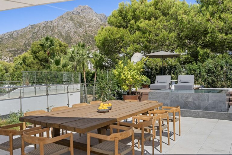 02e6cc7cd3bb0285cd04c3806c174c6c - 13