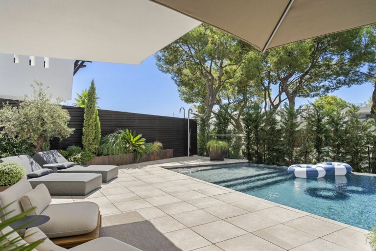 02e6cc7cd3bb0285cd04c3806c174c6c - 3