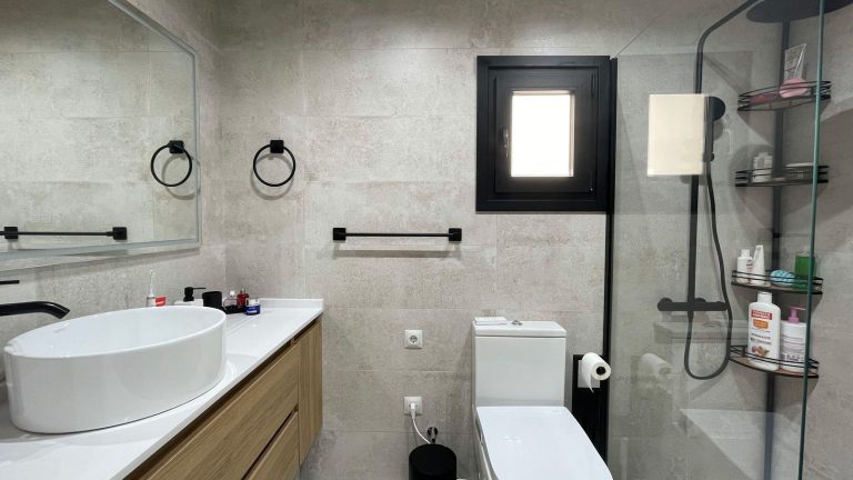 043f0f296edee9897aaefa7c4591eccf - 12