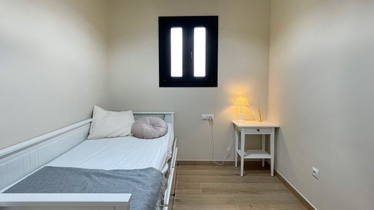 043f0f296edee9897aaefa7c4591eccf - 9