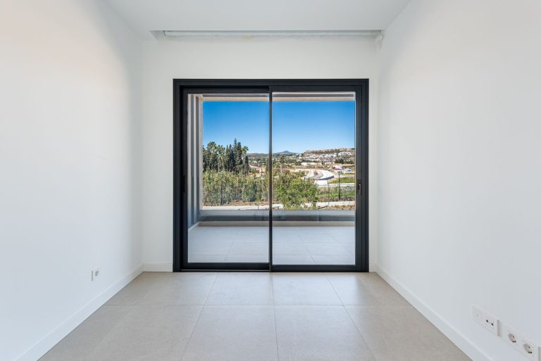 0480120de1e893b9d2e5246799dda0b2 - 10