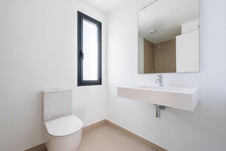 0480120de1e893b9d2e5246799dda0b2 - 13