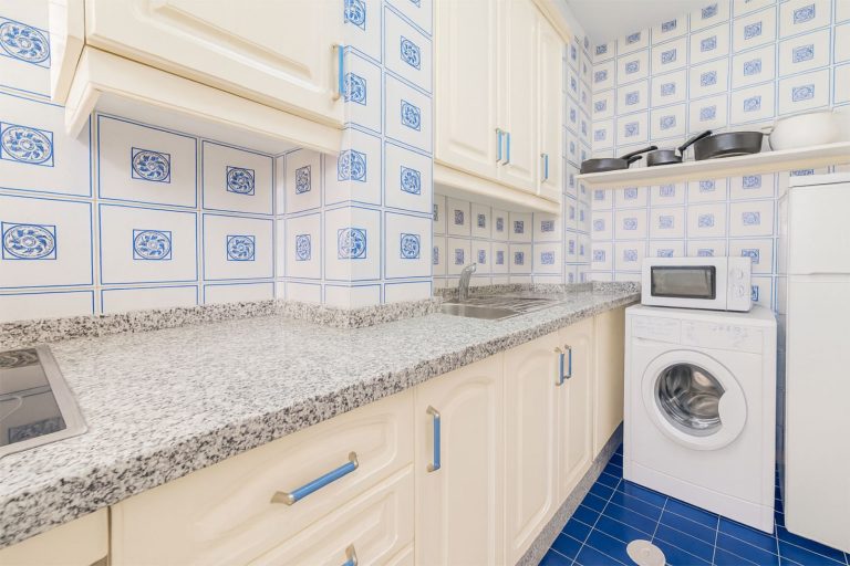 04b467f36c5086fef15a9e38ae2822f6 - 6