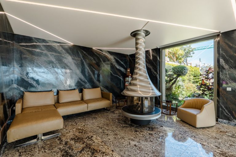 04c3862829185604539ff0b5877d5f34 - 11