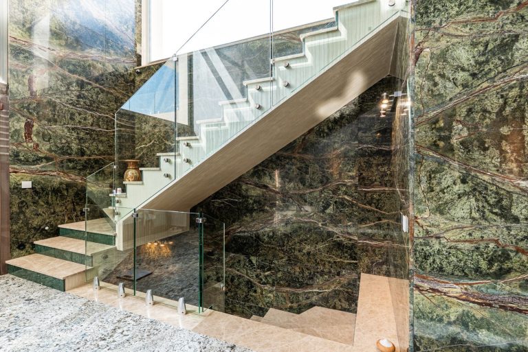 04c3862829185604539ff0b5877d5f34 - 14