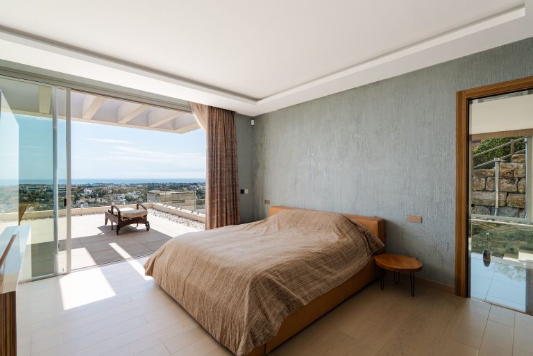 04c3862829185604539ff0b5877d5f34 - 16