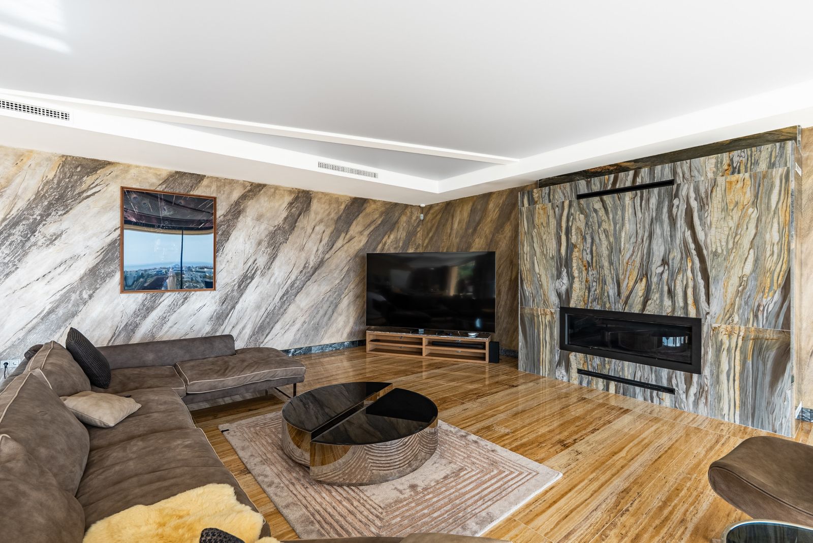 04c3862829185604539ff0b5877d5f34 - 7