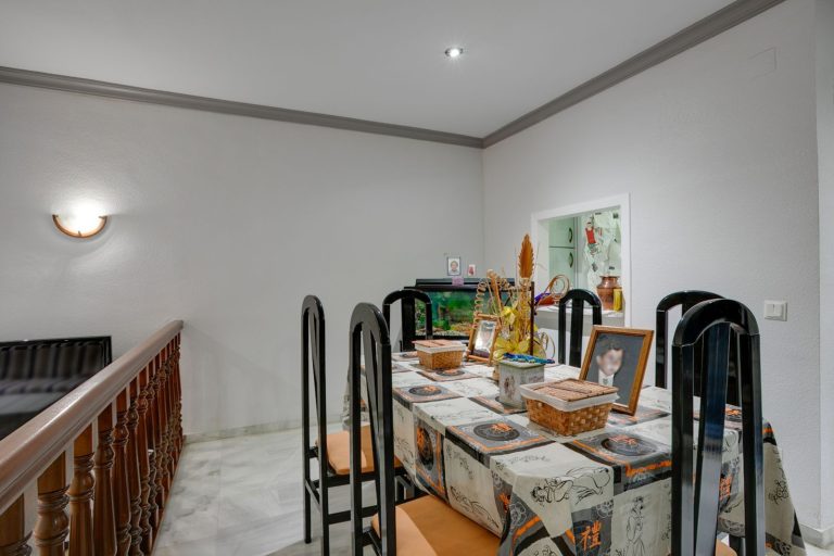 083061e0bd5a9d707b46a879633ce7ce - 5