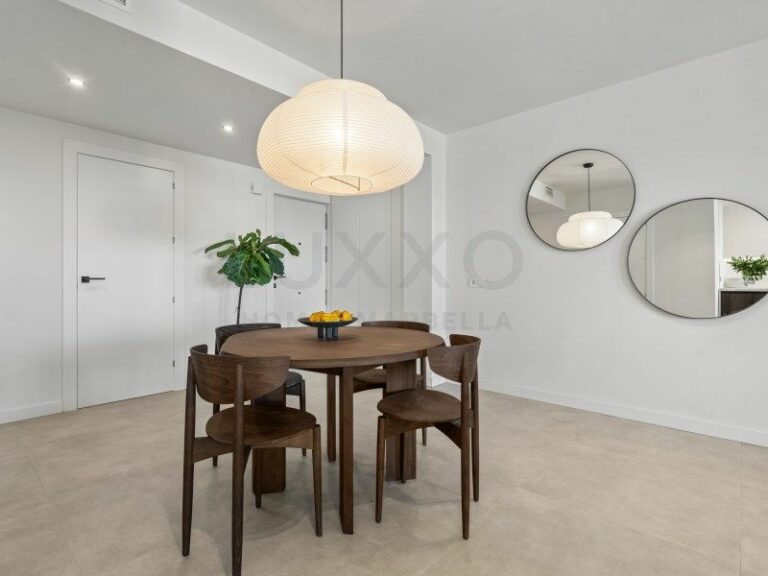 08e00fd32d23e02b7c7b0f474ab08a5e - 15