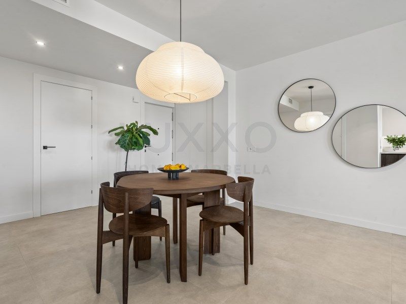 08e00fd32d23e02b7c7b0f474ab08a5e - 15