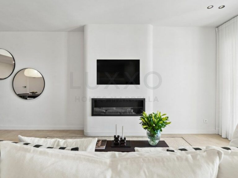 08e00fd32d23e02b7c7b0f474ab08a5e - 4