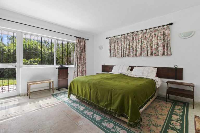 0982570053d742d534275ea7108dfae1 - 13