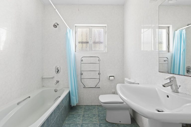 0982570053d742d534275ea7108dfae1 - 15