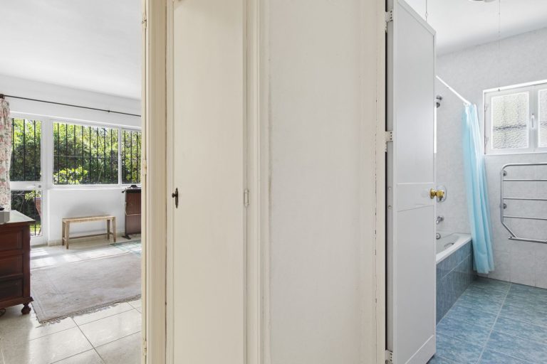 0982570053d742d534275ea7108dfae1 - 16